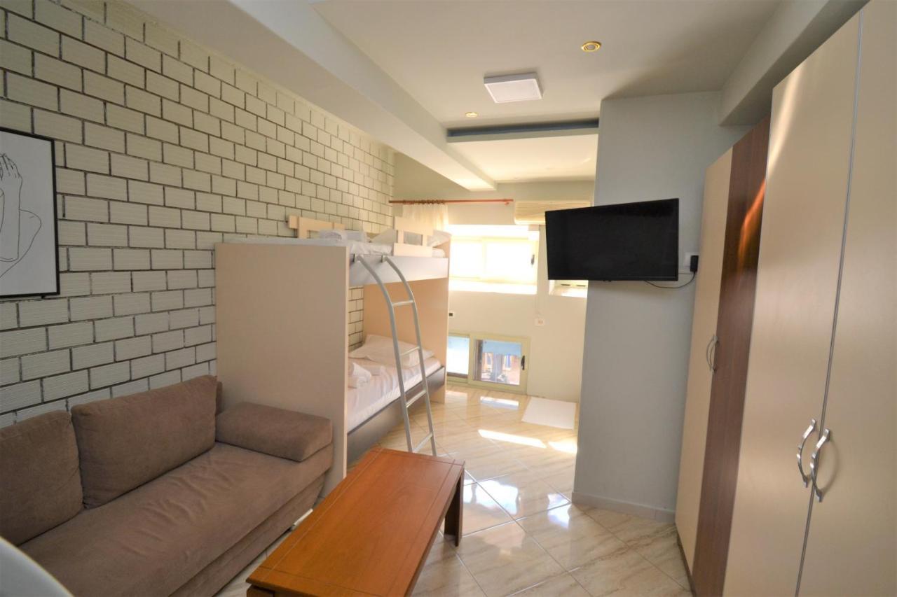 Jonian Central Condos Sarande Exterior photo